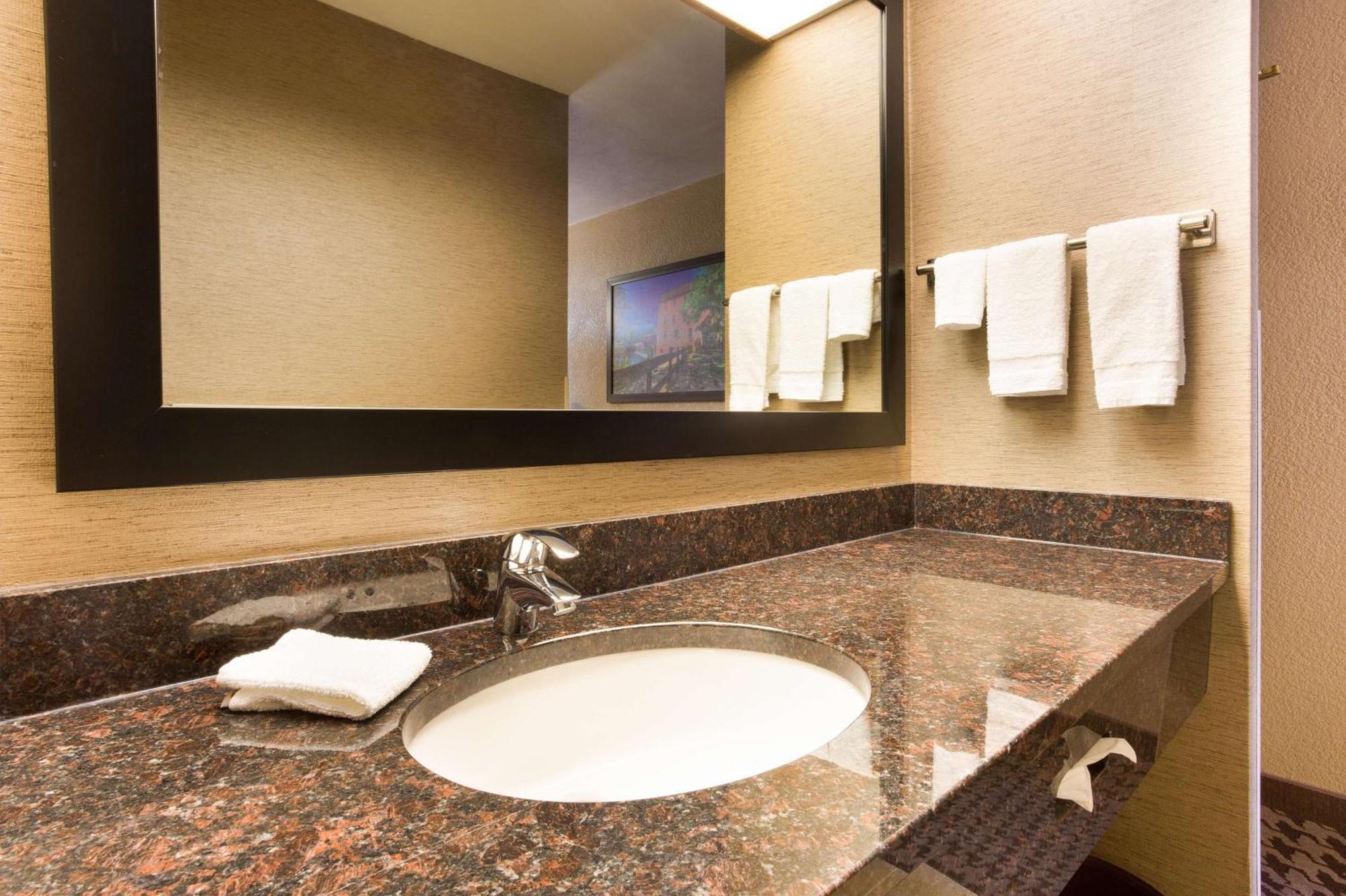 Drury Inn & Suites Jackson Mo Esterno foto